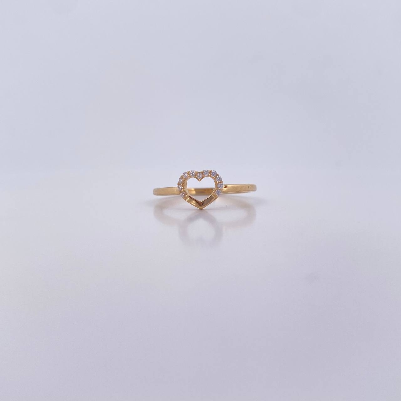 Anillo Silueta Corazon 1.6gr / T5 1/4 / Circones Blancos Oro Amarillo 18K &