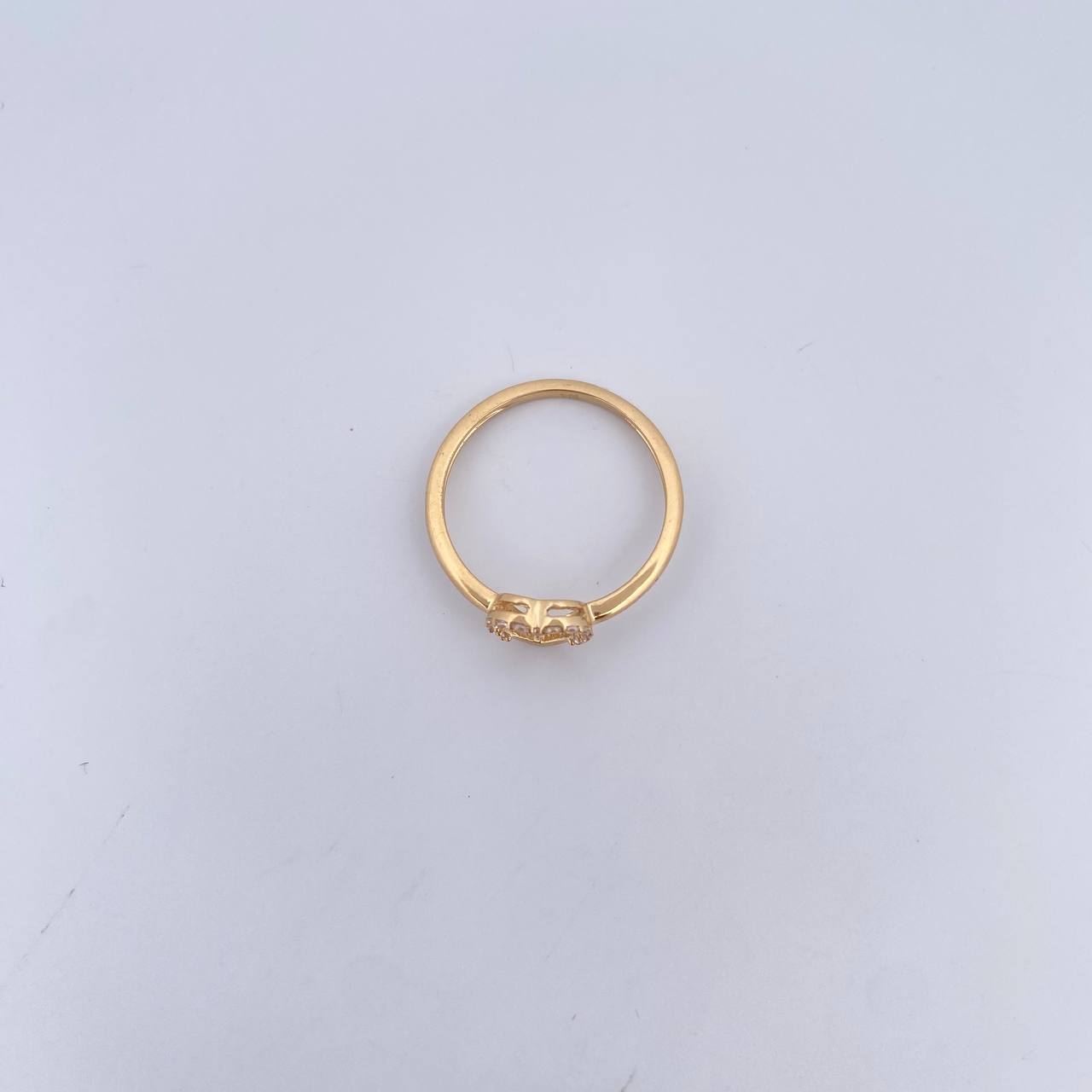 Anillo Silueta Corazon 1.6gr / T5 1/4 / Circones Blancos Oro Amarillo 18K &