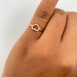 Anillo Silueta Corazon 1.6gr / T5 1/4 / Circones Blancos Oro Amarillo 18K &