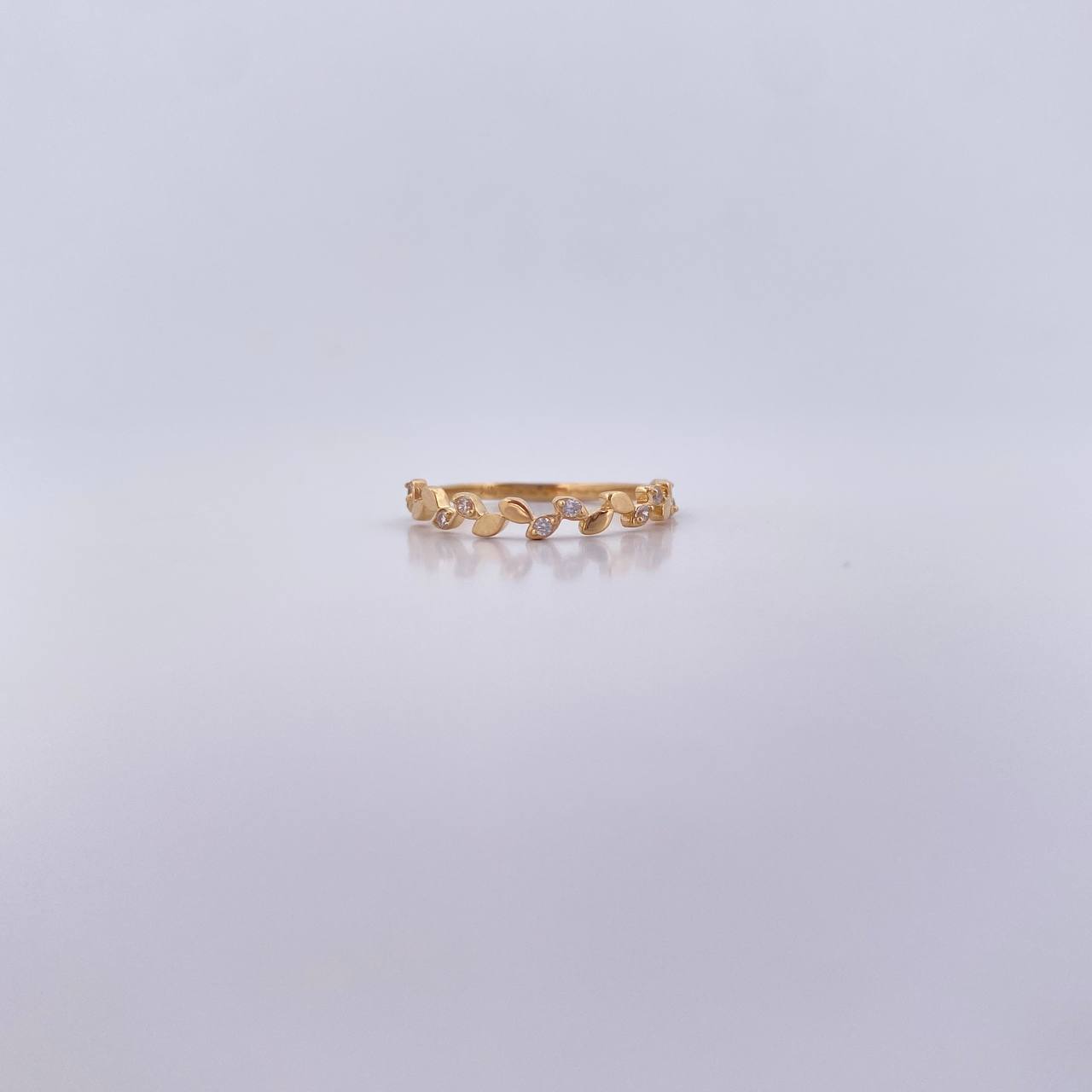 Anillo Hojas 1.3gr / T6 1/4 / Circones Blancos Oro Amarillo 18K &