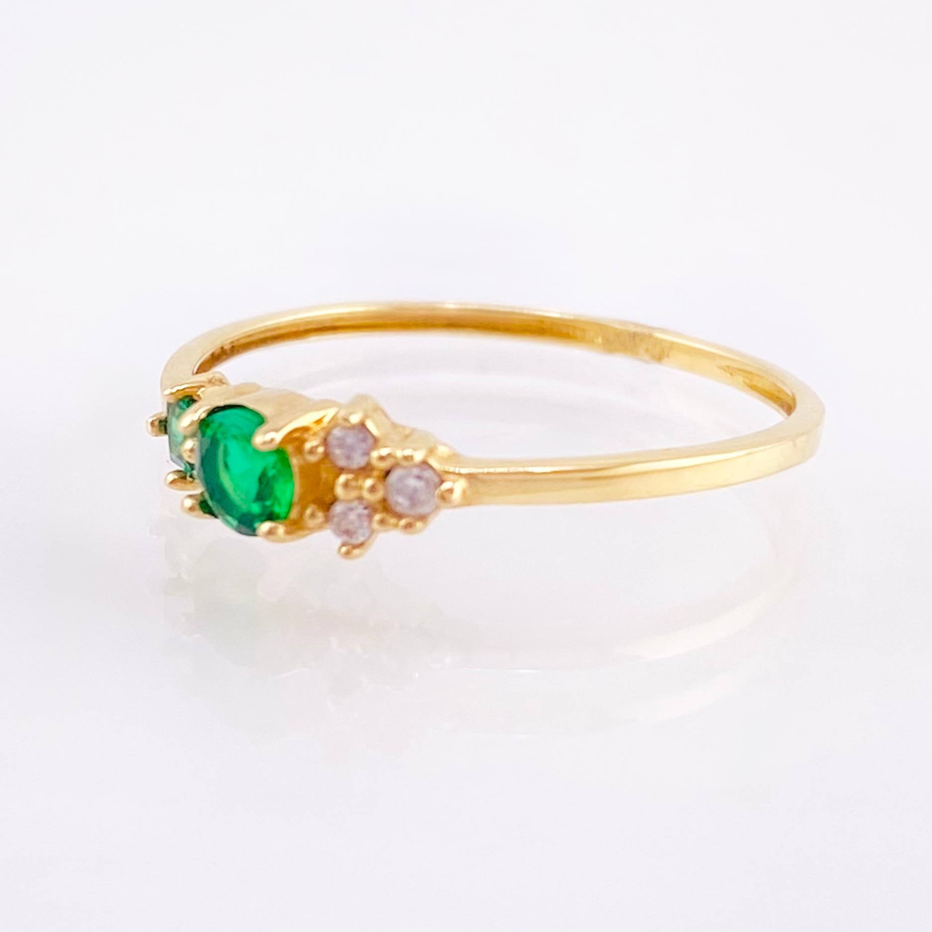 Anillo Solitario Flores Delicadas 1gr / T6 1/2 / Oro Amarillo 18K