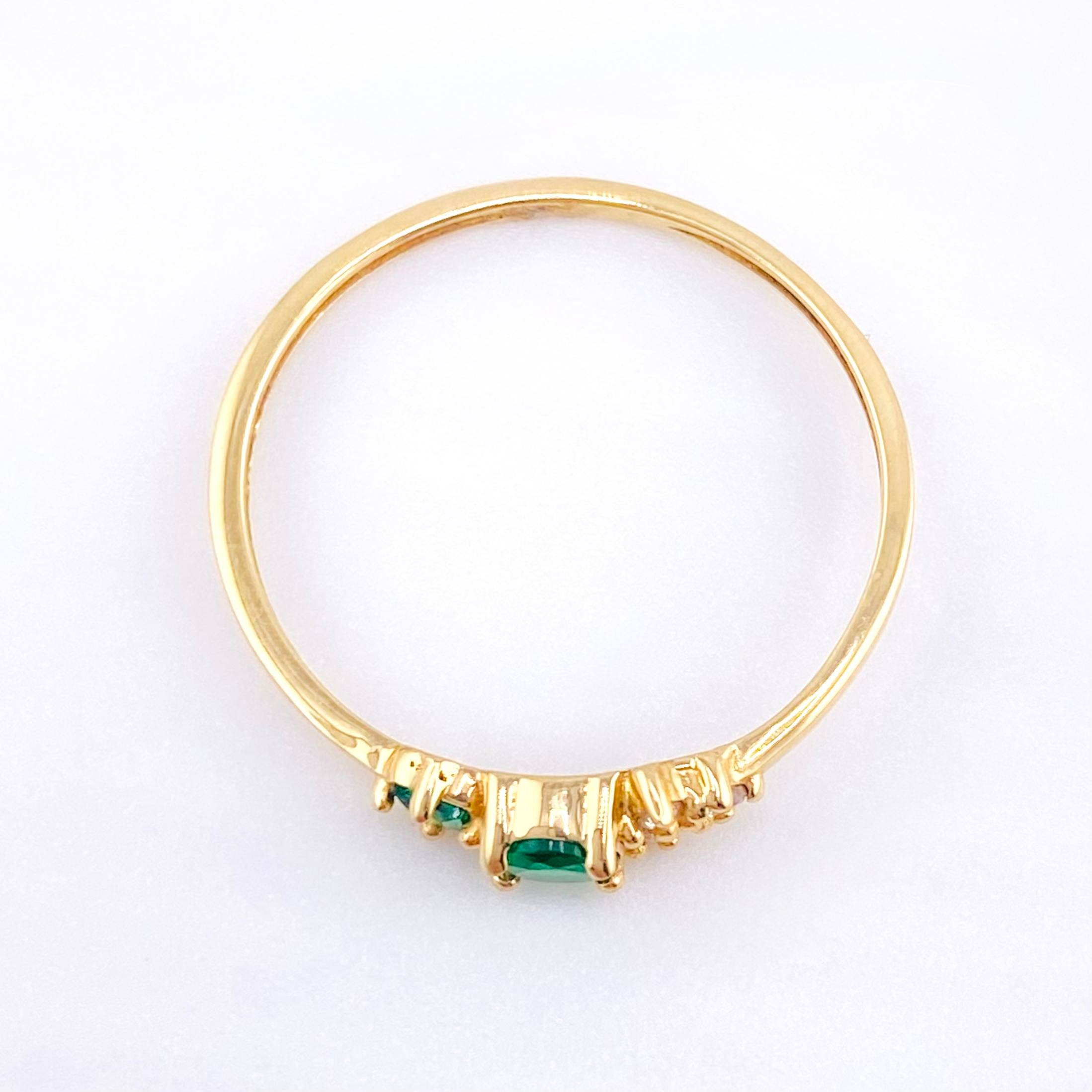 Anillo Solitario Flores Delicadas 1gr / T6 1/2 / Oro Amarillo 18K