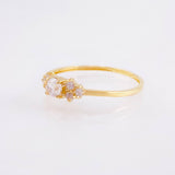 Anillo Solitario Trío Chispa 1.05gr / T5 1/2 / Oro Amarillo 18K ©