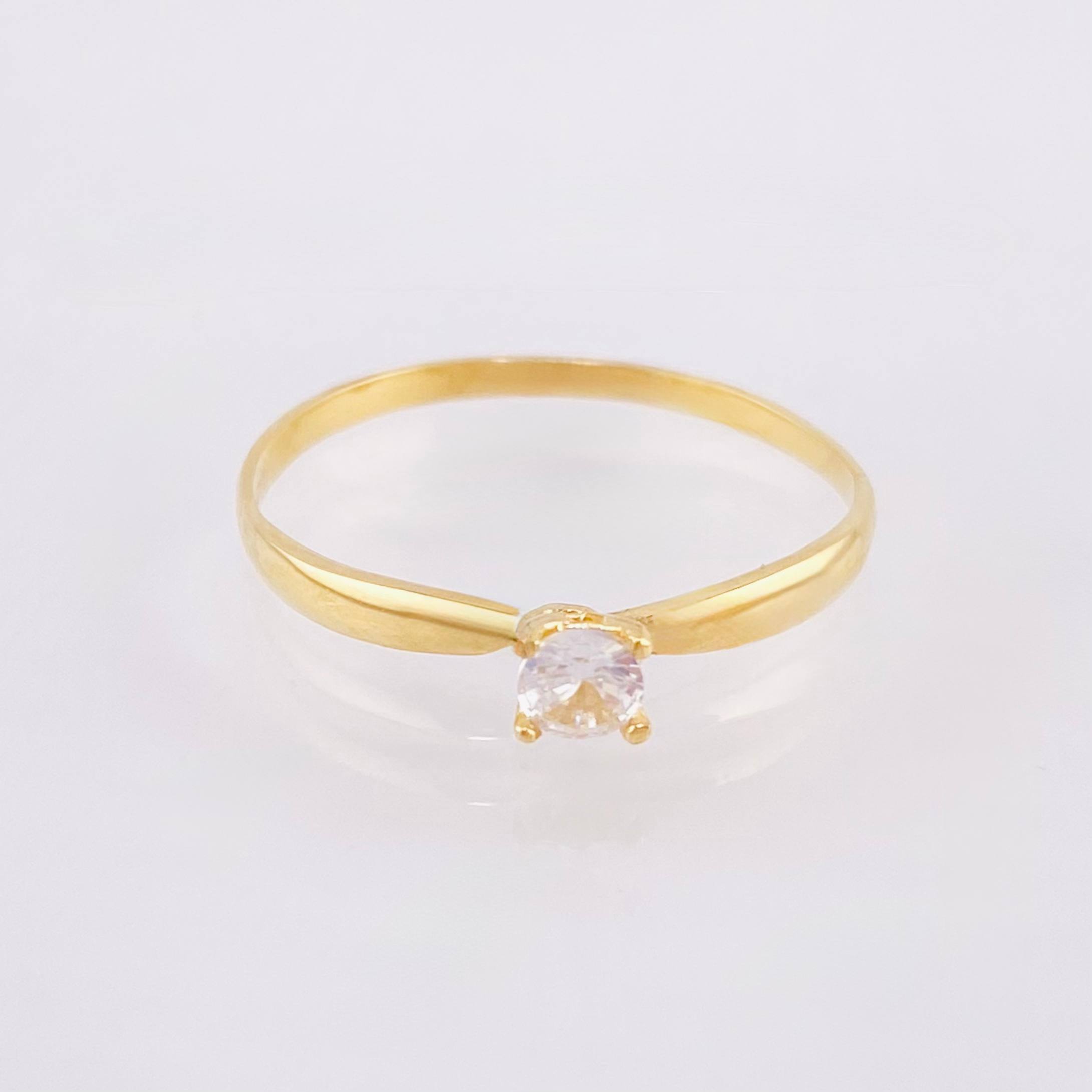 Anillo Solitario 1.25gr / T8 1/4 / Oro Amarillo 18K *