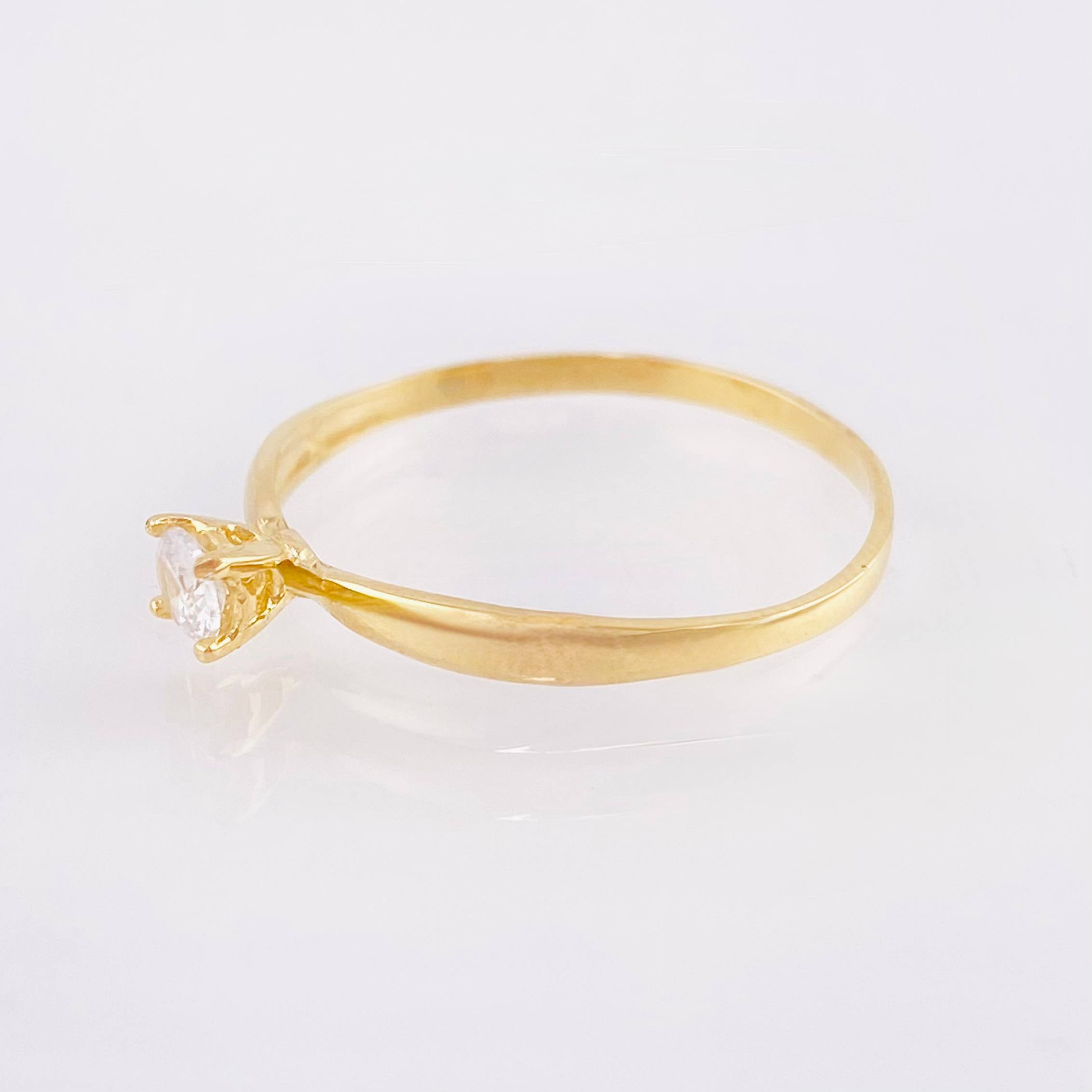 Anillo Solitario 1.25gr / T8 1/4 / Oro Amarillo 18K *