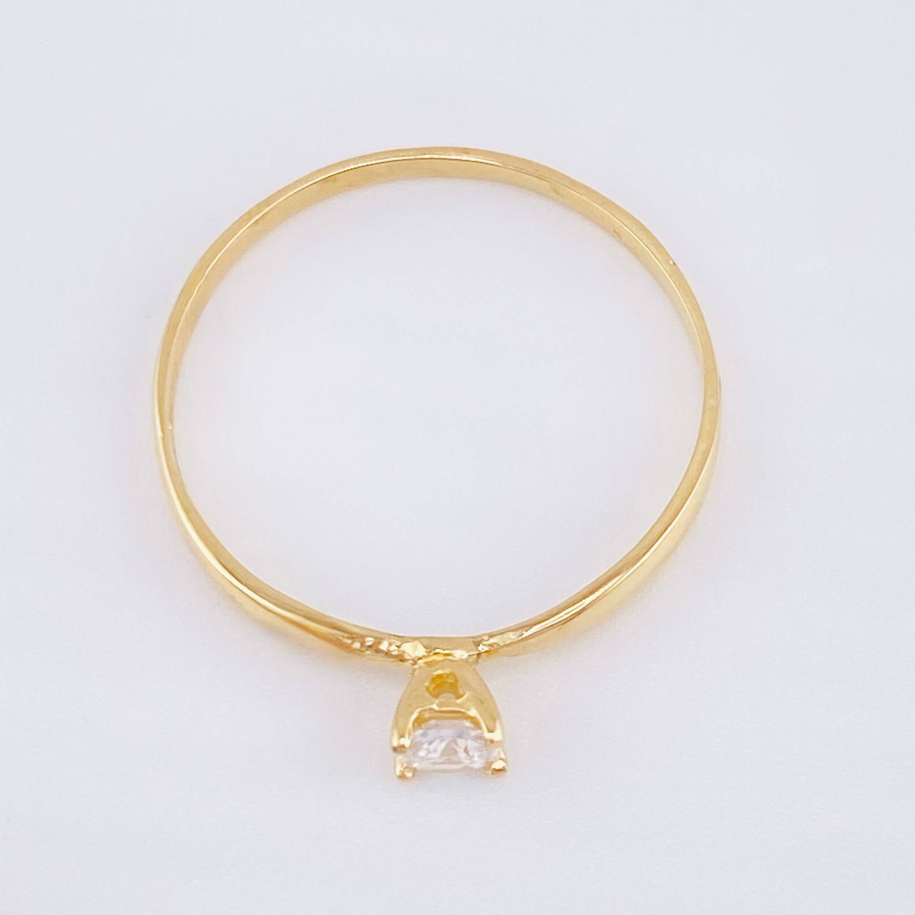 Anillo Solitario 1.25gr / T8 1/4 / Oro Amarillo 18K *