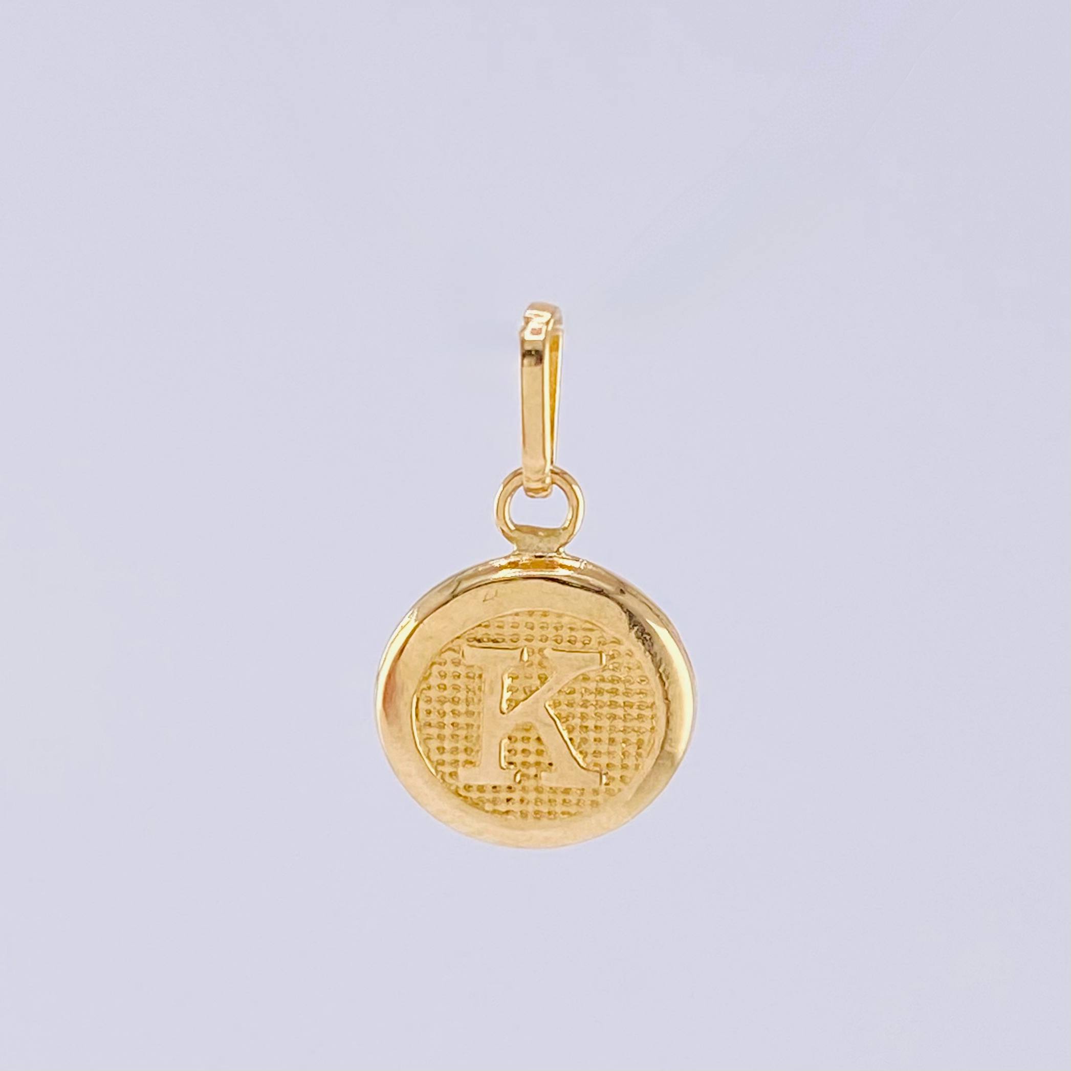 Dije Letra K 0.4 g / 1.6 cm Oro Amarillo 18K