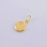 Dije Letra C 0.4 g / 1.6 cm 18K