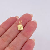 Dije Letra P 0.35 g / 1.4 cm Oro Amarillo 18K