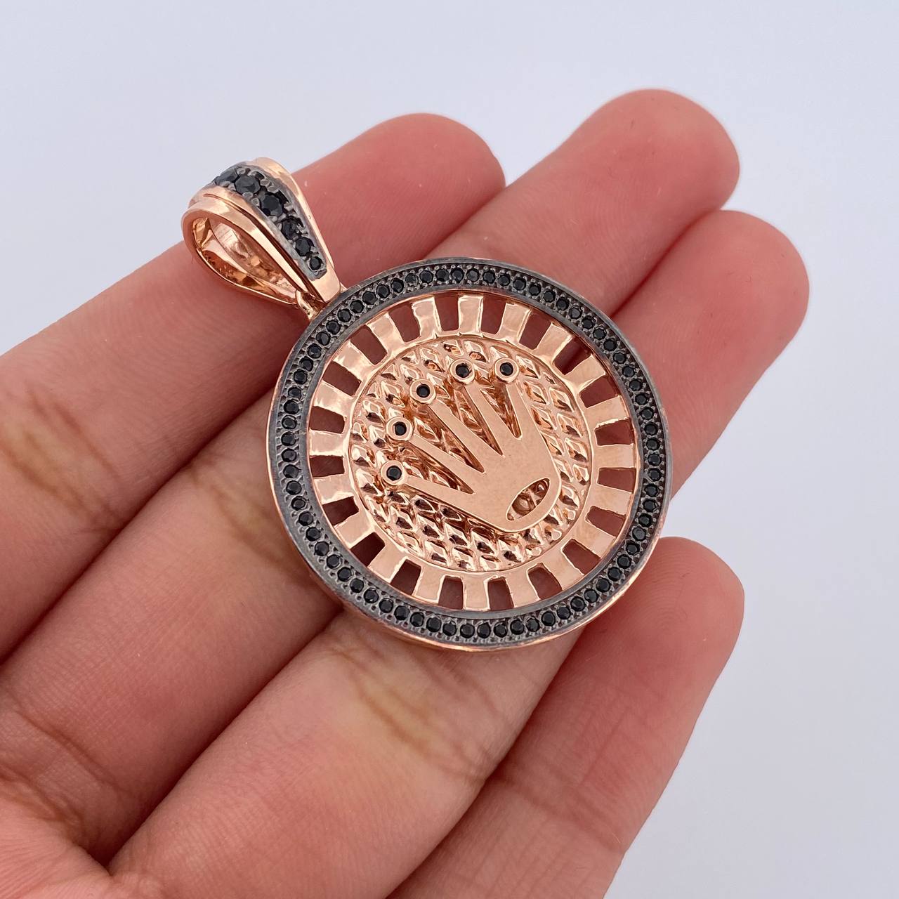 Dije Medalla Corona RX 11.05gr / 4cm / Oro 18K $
