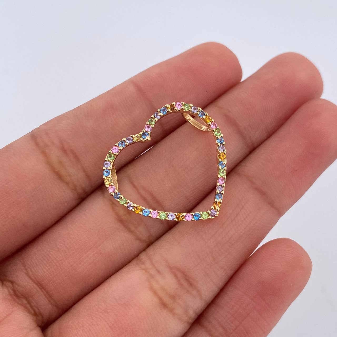 Dije Silueta Corazon 1.25gr / 2cm / Oro 18K $