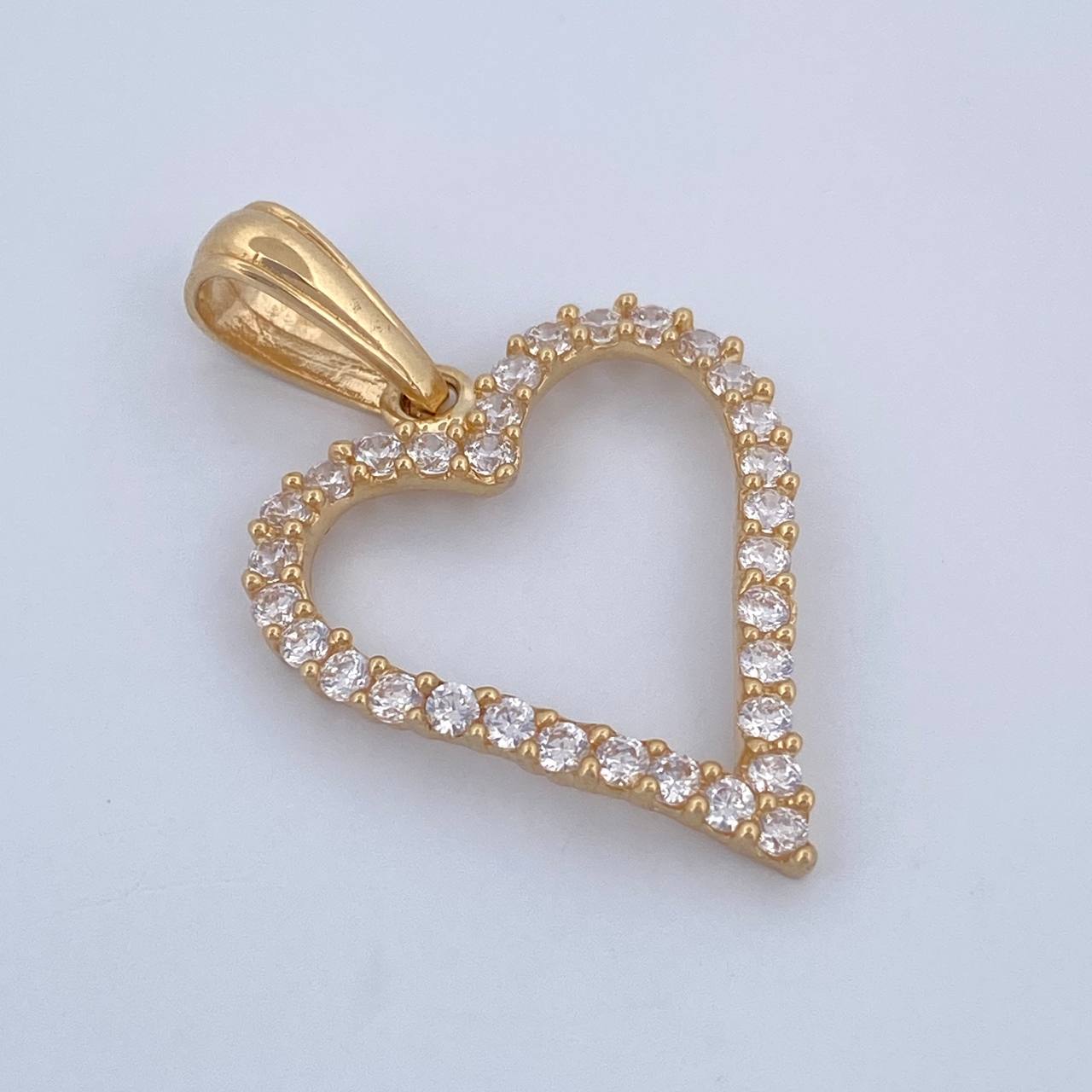 Dije Silueta Corazon 2.2gr / 3.1cm / Oro 18K $