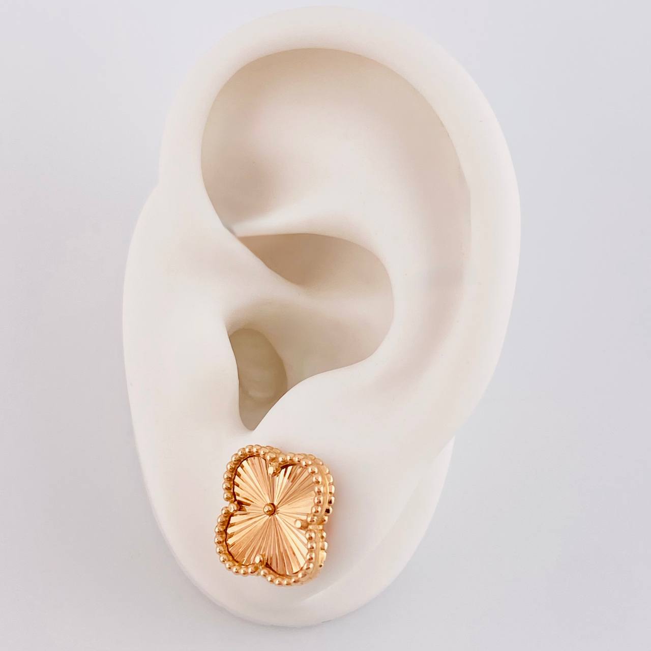 Topos Trebol Diamantado 5.1g / 12.3mm Oro Rosa 18K