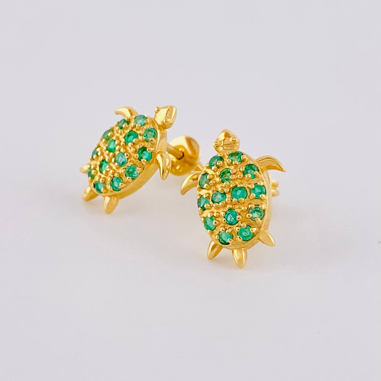 Topos Tortuga Esmeraldas 44pts 2.85gr / 1.4cm / Oro 18K
