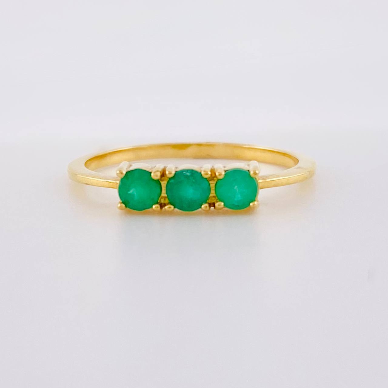 Anillo Trinity 1.95gr T7 Esmeraldas 36pts Oro Amarillo (Joya)