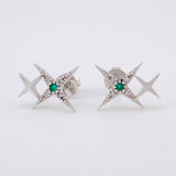 Topos Lucero 2.45gr / 1.5cm / Esmeraldas 6 pts - Diamantes Blancos 8 pts Oro Blanco (Joya)