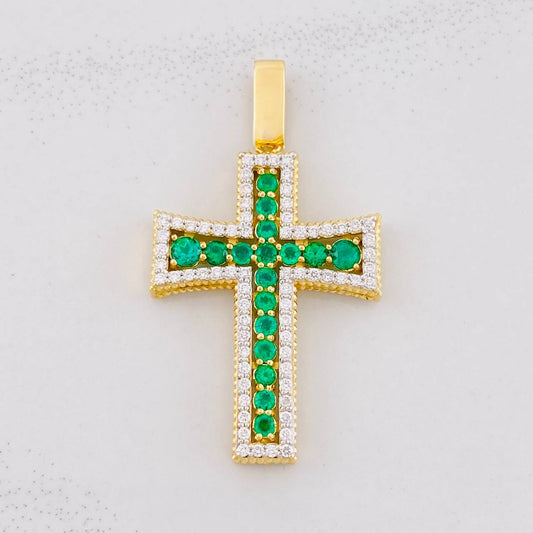 Dije Cruz Tupida Esmeraldas 71pts Diamantes 46pts 6.15g / 4cm Oro Amarillo 18K