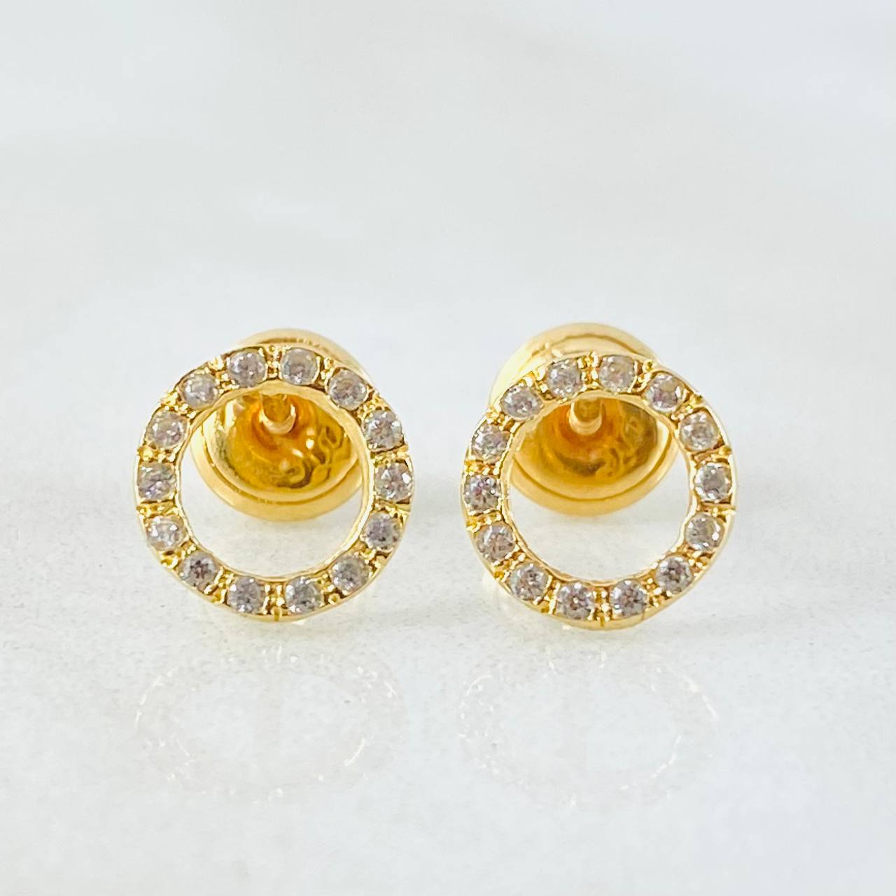 Topos Circulo 0.8gr / Oro Amarillo 18K *