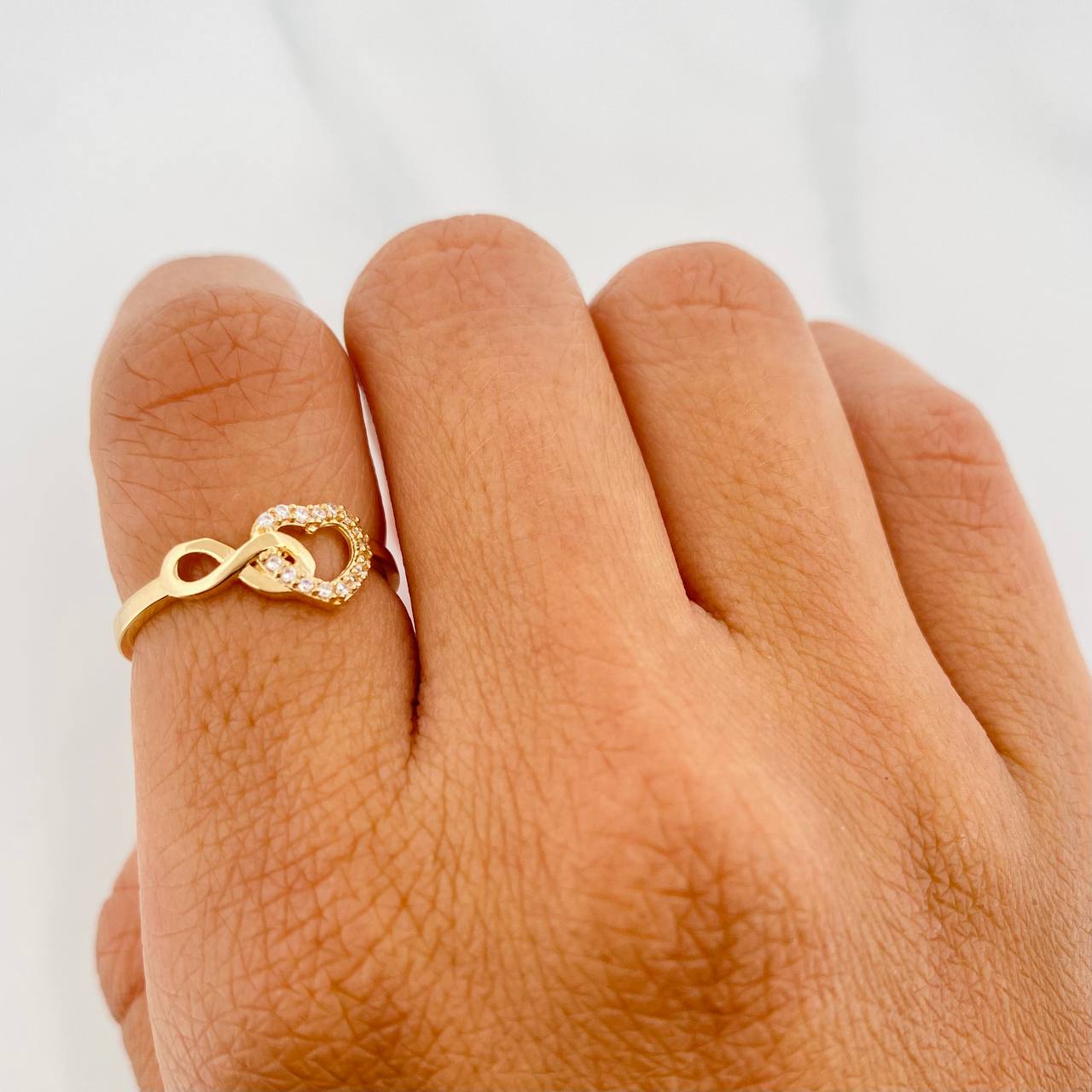 Anillo Corazón Infinito 1.75g / T6 1/4 Oro Amarillo 18K