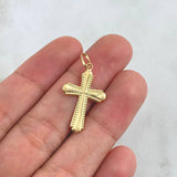 Dije Cruz Bordeada 0.85gr / 3cm / Oro Amarillo 18K