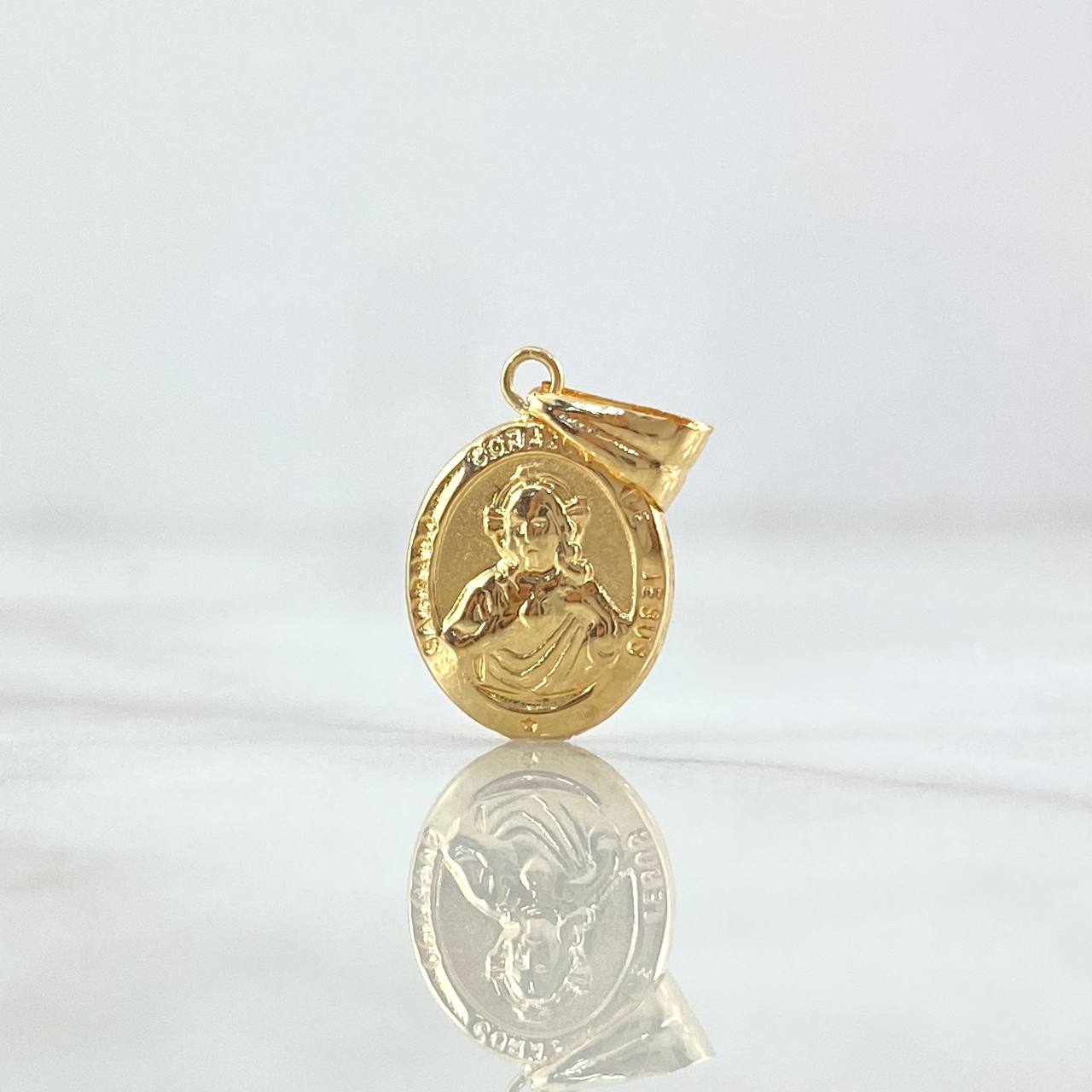 Dije Sagrado Corazón De Jesús 0.75gr / 2.1cm / Mate - Cargador Liso Oro Amarillo 18K