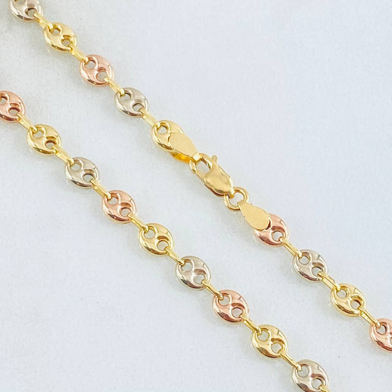 Cadena GC6.9gr / 42,5cm / 3.4mm Tres Oros 18K ©