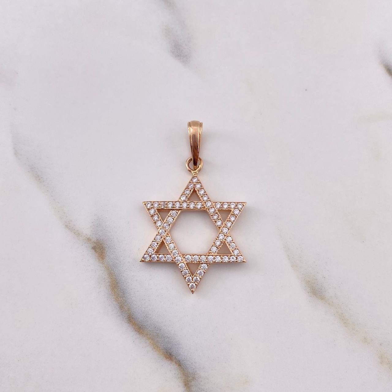 Dije Estrella De David 2.9gr / 3.4cm / Circones Blancos Oro Rosa 18K $