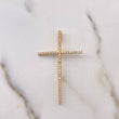 Dije Cruz 3.3gr / 5cm / Circones Blancos Oro Amarillo 18K $
