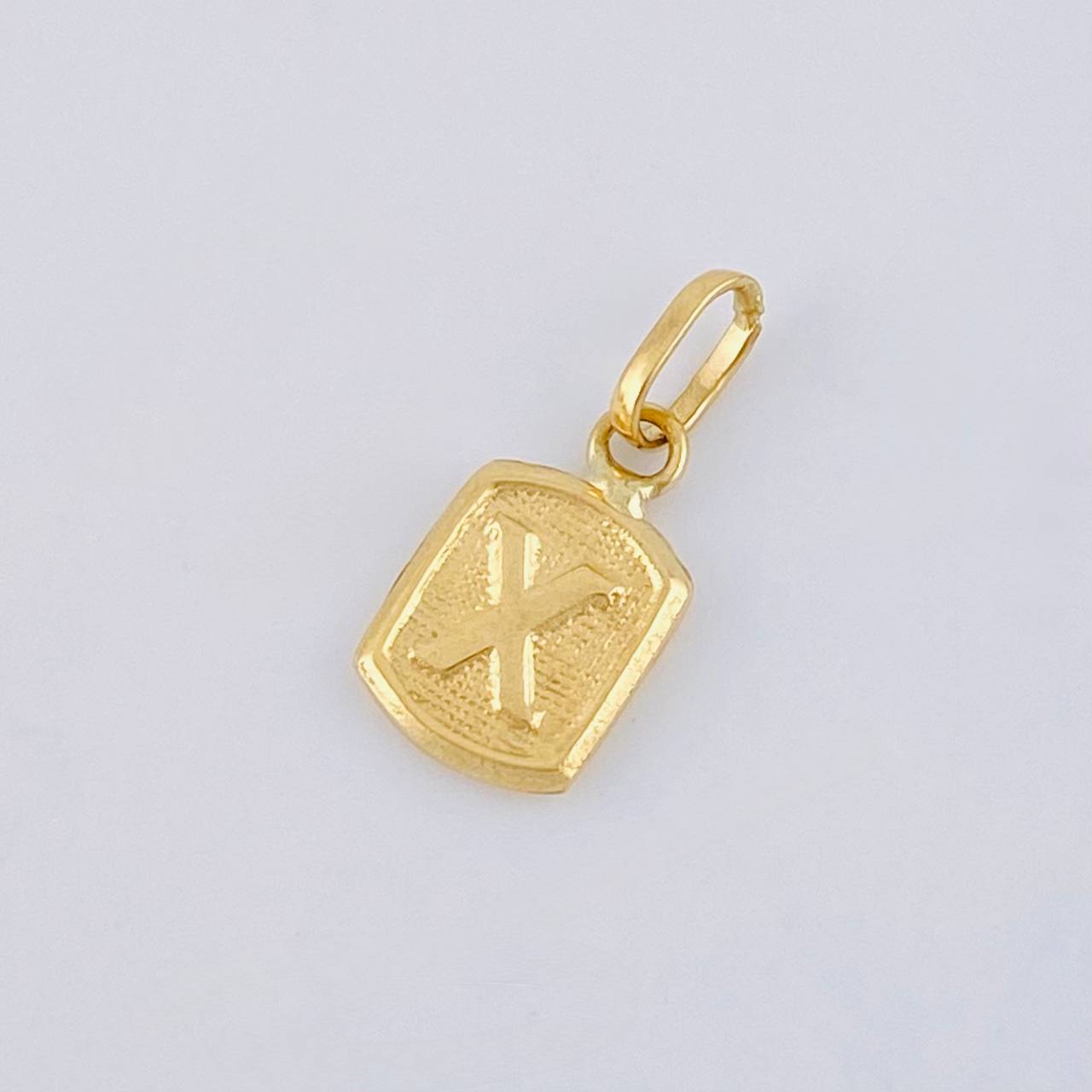 Dije Letra X 0.3 g / 1.4 cm Oro Amarillo 18K