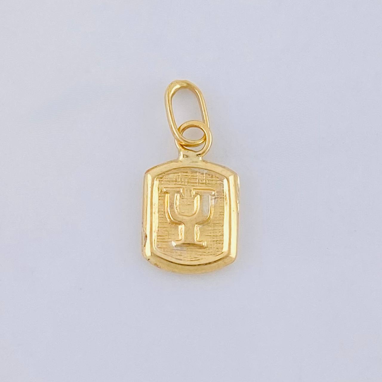 Dije Letra Y 0.3 g / 1.4 cm Oro Amarillo 18K