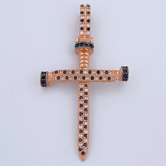 Dije Cruz Clavo 3.9gr / 4.7cm / Oro 18K $