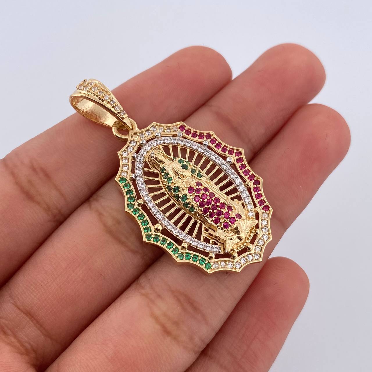 Dije Virgen de Guadalupe 6.8gr / 4.2cm / Oro 18K $
