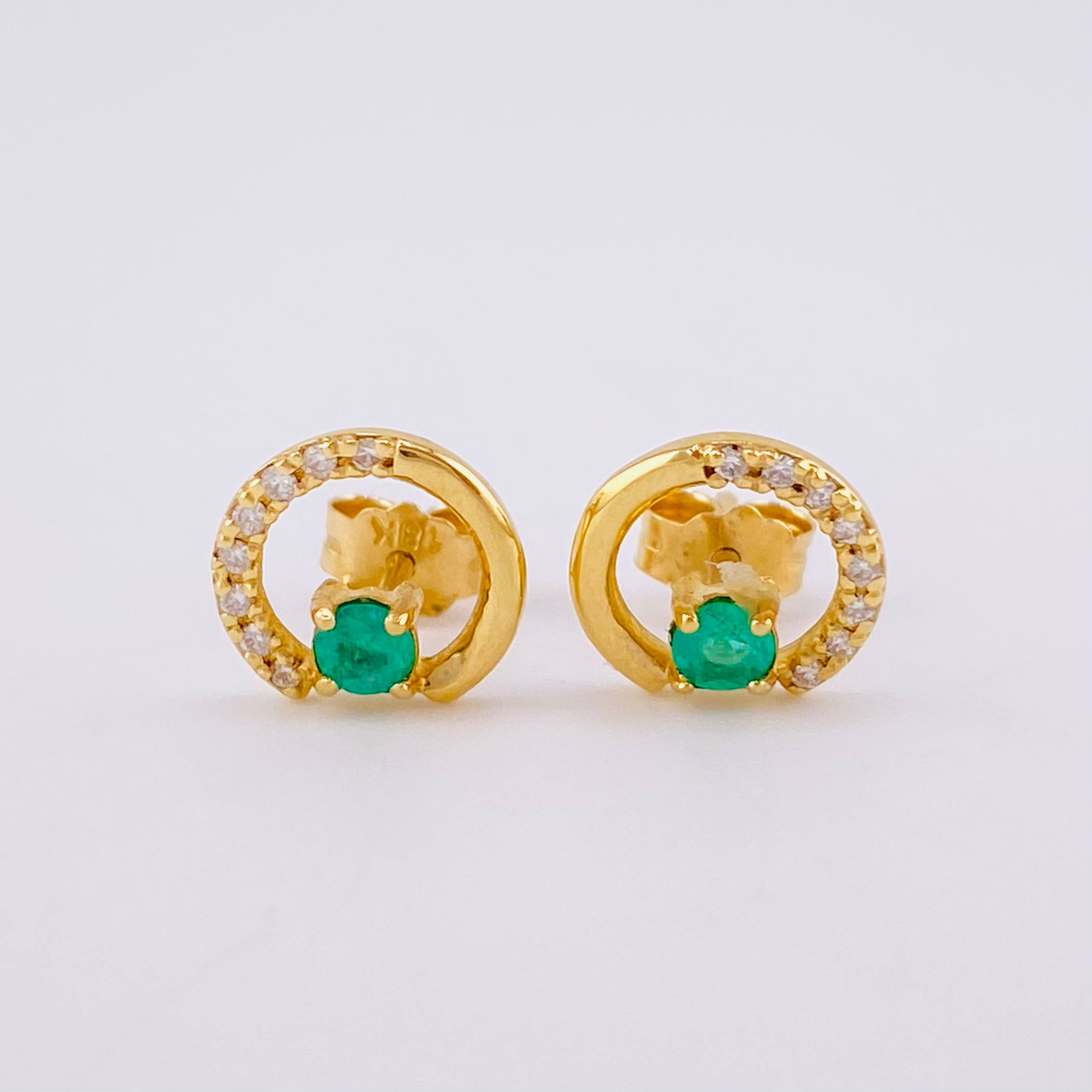 Topos Aro Parcial Esmeraldas 24pts - Diamantes 30pts 1.55gr / Oro 18K