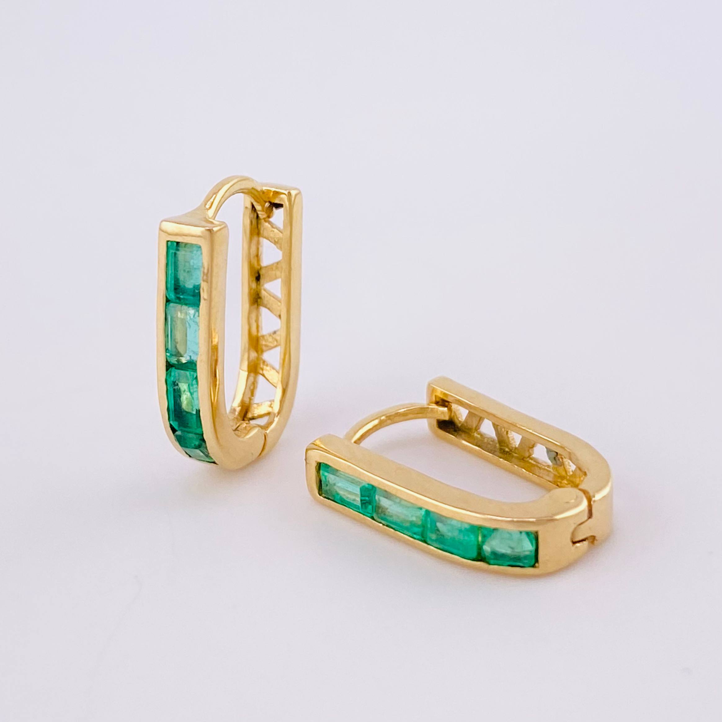 Candongas Curvas Perpendiculares Esmeraldas 56pts 2.9gr / 1.5cm / Oro 18K