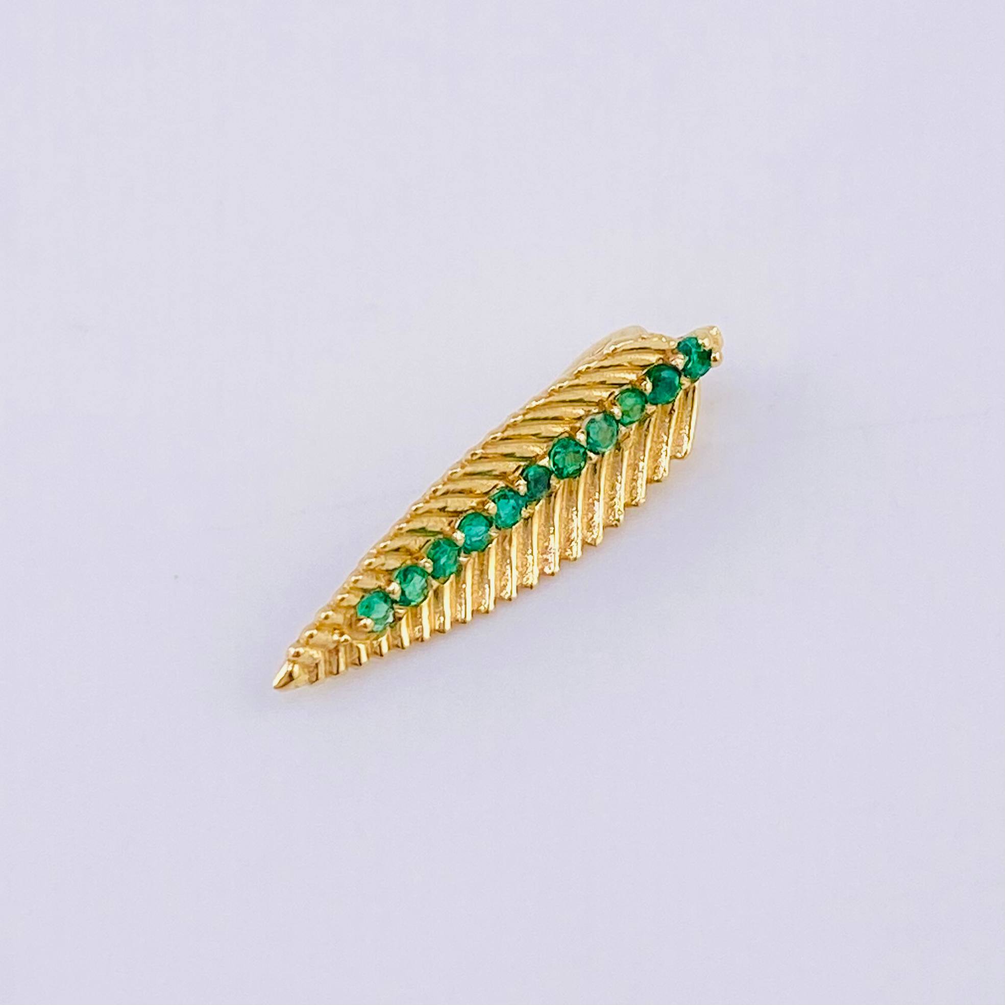 Dije Hoja De Laurel Esmeraldas 17pts 0.65gr / 1.6cm / Oro Amarillo 18K