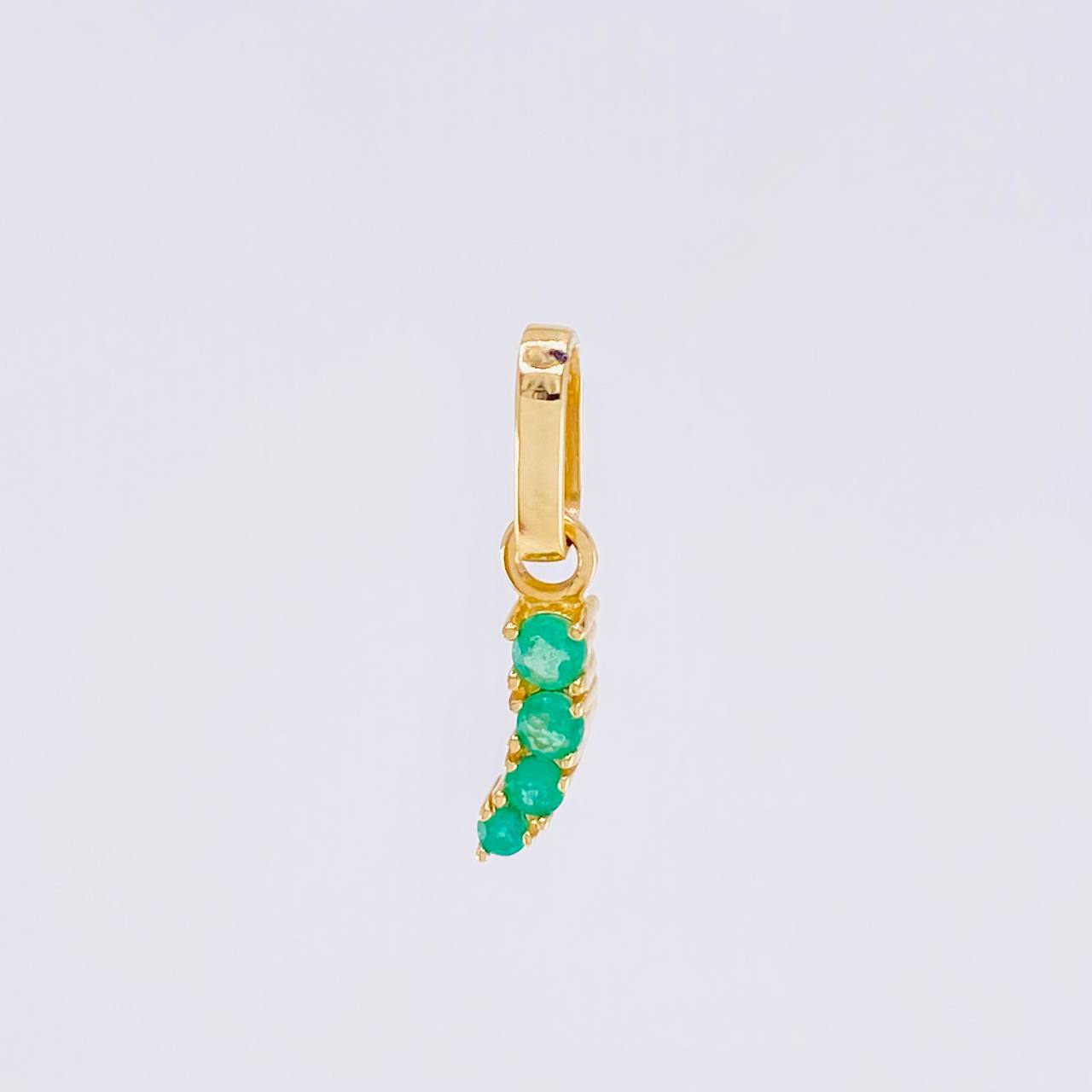 Dije Trinity Esmeraldas 13pts 0.65gr / 1.5cm / Oro 18K
