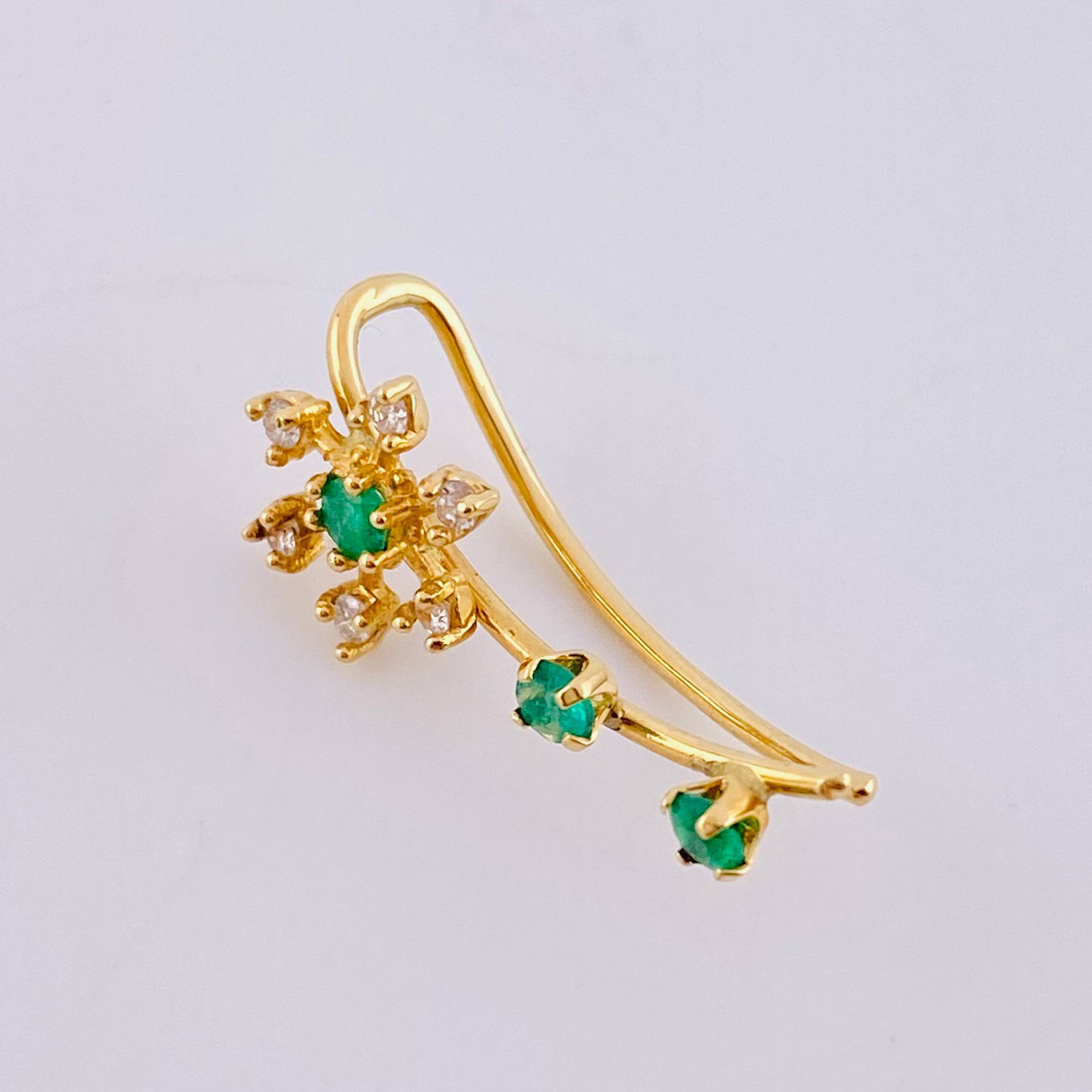 Piercing Simulador Earcuff 1.1gr / 2.3cm / Copo de Nieve Esmeraldas 20pts Diamantes 12pts Oro Amarillo (Joya)