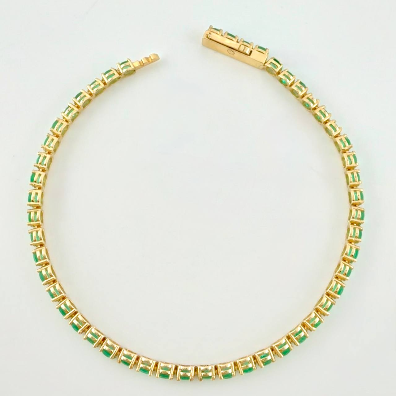 Pulso Tenis Esmeraldas 5.5Qts 8.5g / 18.6cm / 3.5mm Oro Amarillo 18K