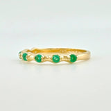 Anillo Cintillo Esmeralda 22pts Esmeraldas 7pts 2.25g / T6 1/2 Oro Amarillo 18K