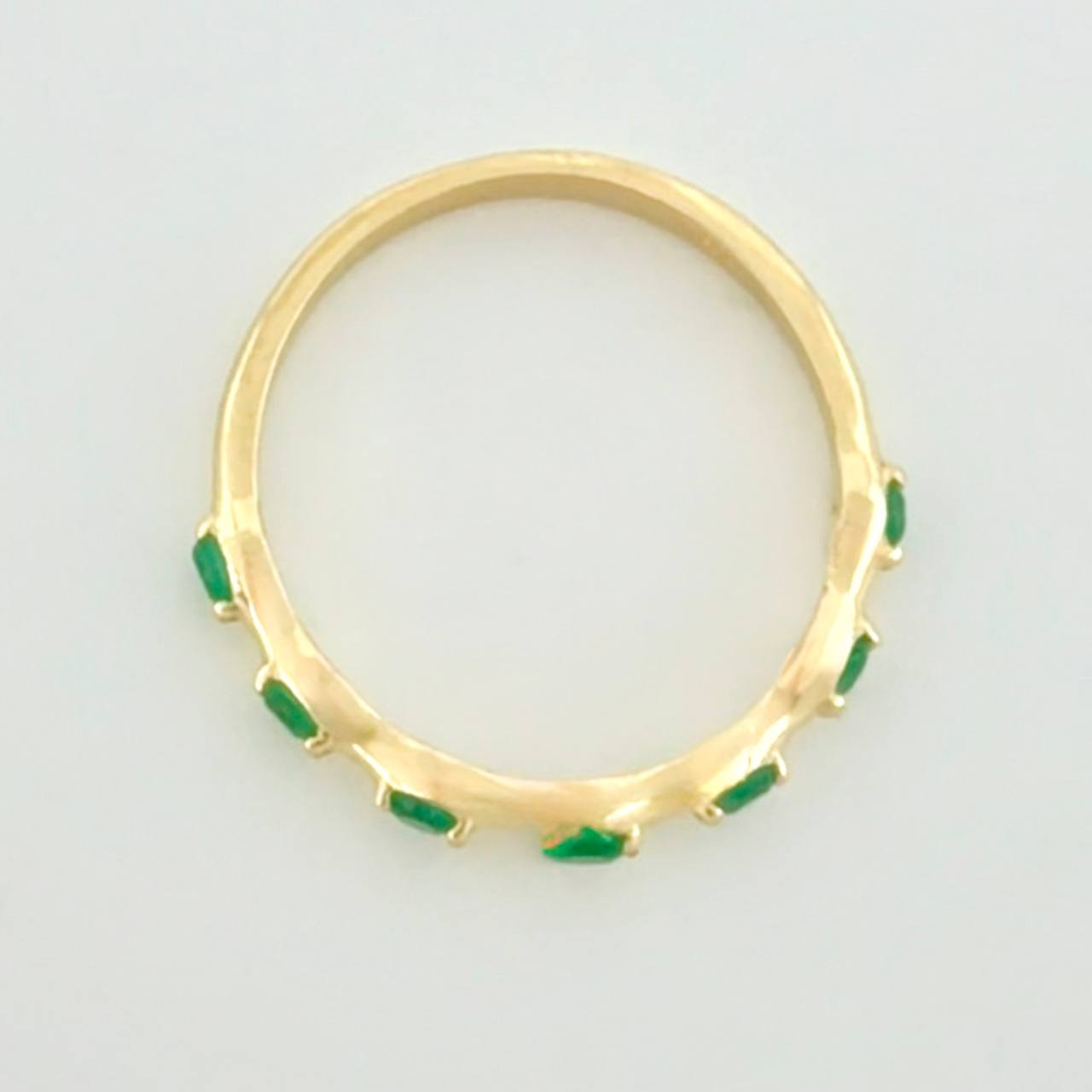 Anillo Cintillo Esmeralda 22pts Esmeraldas 7pts 2.25g / T6 1/2 Oro Amarillo 18K