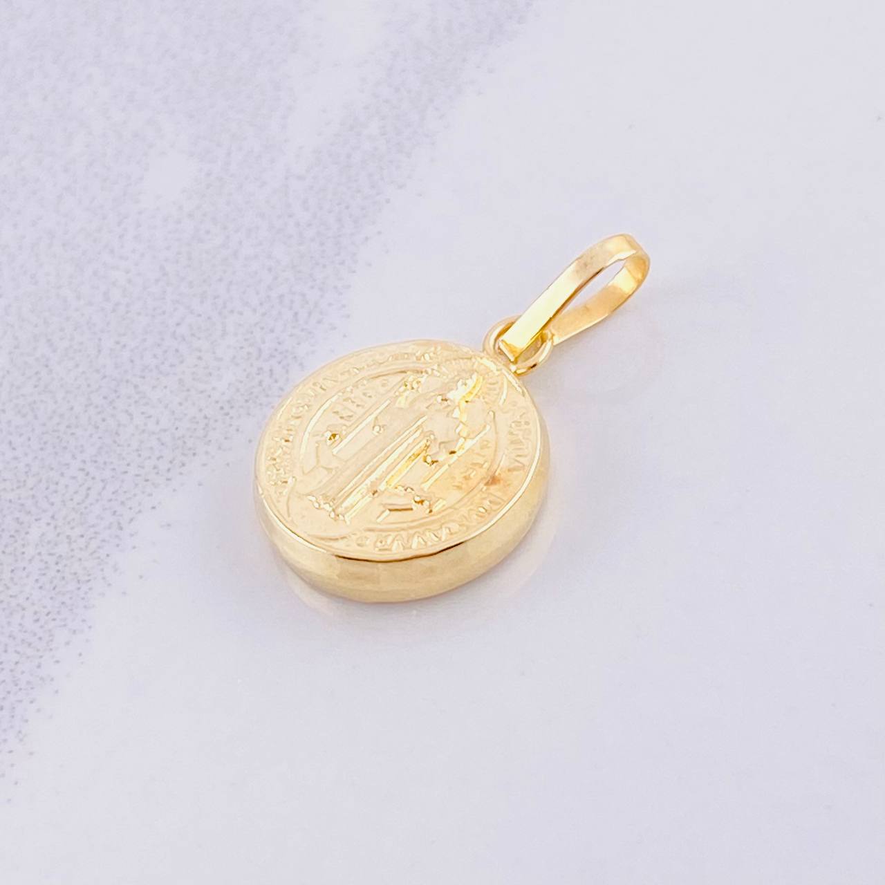 Dije San Benito 0.9g / 2cm Oro Amarillo 18K