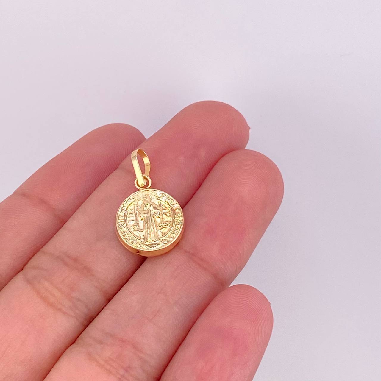 Dije San Benito 0.9g / 2cm Oro Amarillo 18K