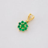 Dije Flor 8 Petalos Esmeraldas 15pts 0.75g / 1.3cm Oro Amarillo 18K
