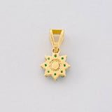 Dije Flor 8 Petalos Esmeraldas 15pts 0.75g / 1.3cm Oro Amarillo 18K