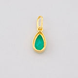Dije Lagrima Esmeralda 1qts 0.75g / 1.6cm Oro Amarillo 18K
