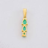Dije Trio de Lagrimas Esmeraldas 60pts 0.95g / 2.2cm Oro Amarillo 18K