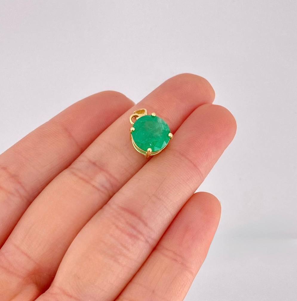 Dije Circulo 4 Garras Esmeralda 3qts 1.95g / 1.7cm Oro Amarillo 18K