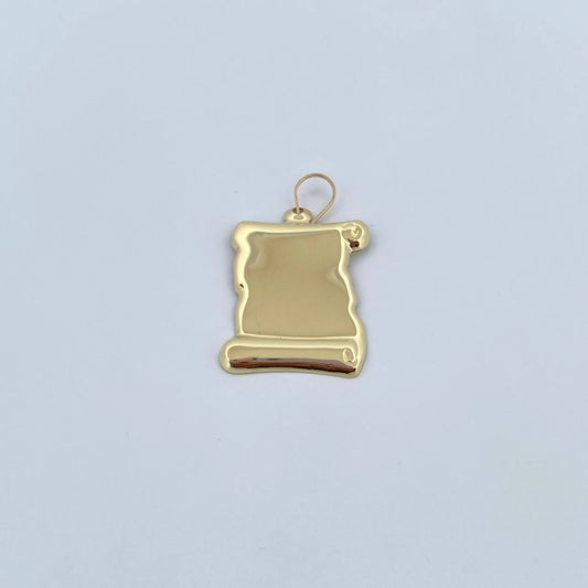 Dije Placa Pergamino 1.6gr / 3.1cm - 2.2*1.9cm / Lisa Oro Amarillo 18K &