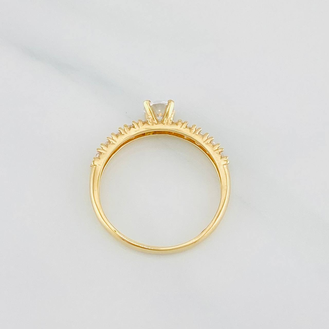 Anillo Solitario Churumbela 1.9g / T7 Oro Amarillo 18K