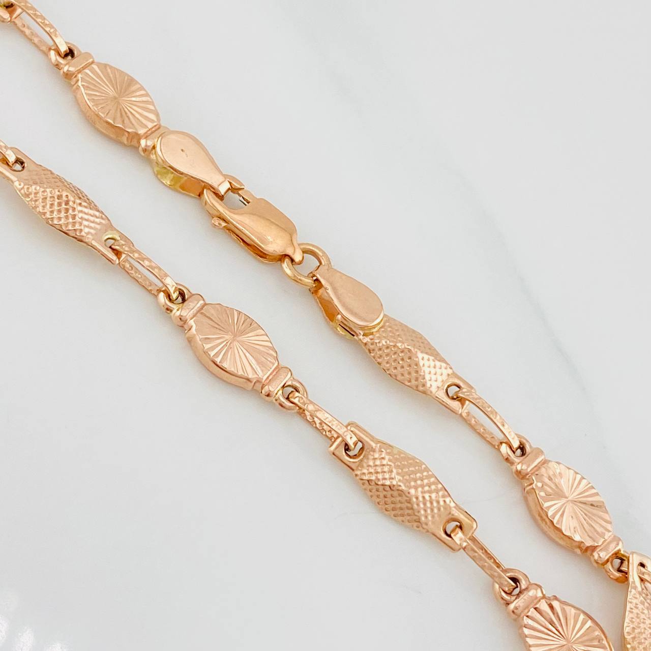 Pulso Rustico Diamantado 4.7g / 21.7cm / 4.7mm Oro Amarillo 18K